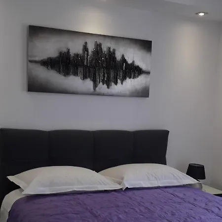 Alfa Apartment *