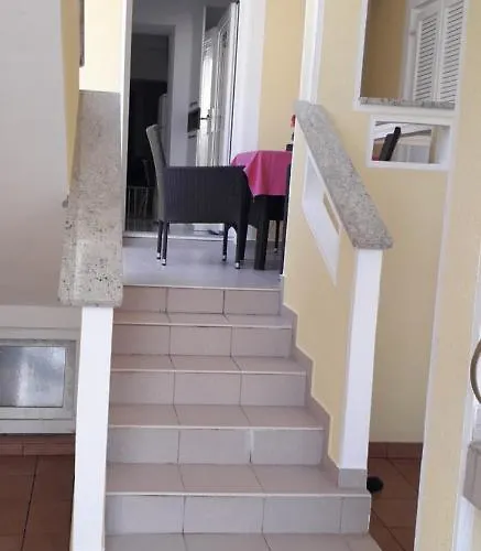 Alfa Apartmán *